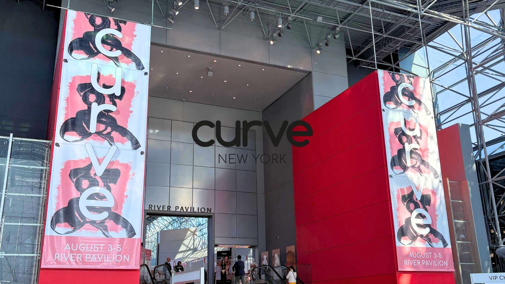 Floatley's Exciting Debut at the Curve Show in New York!