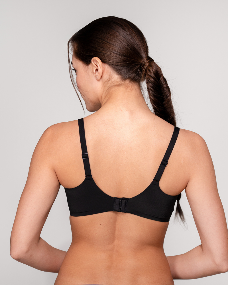 (Black)