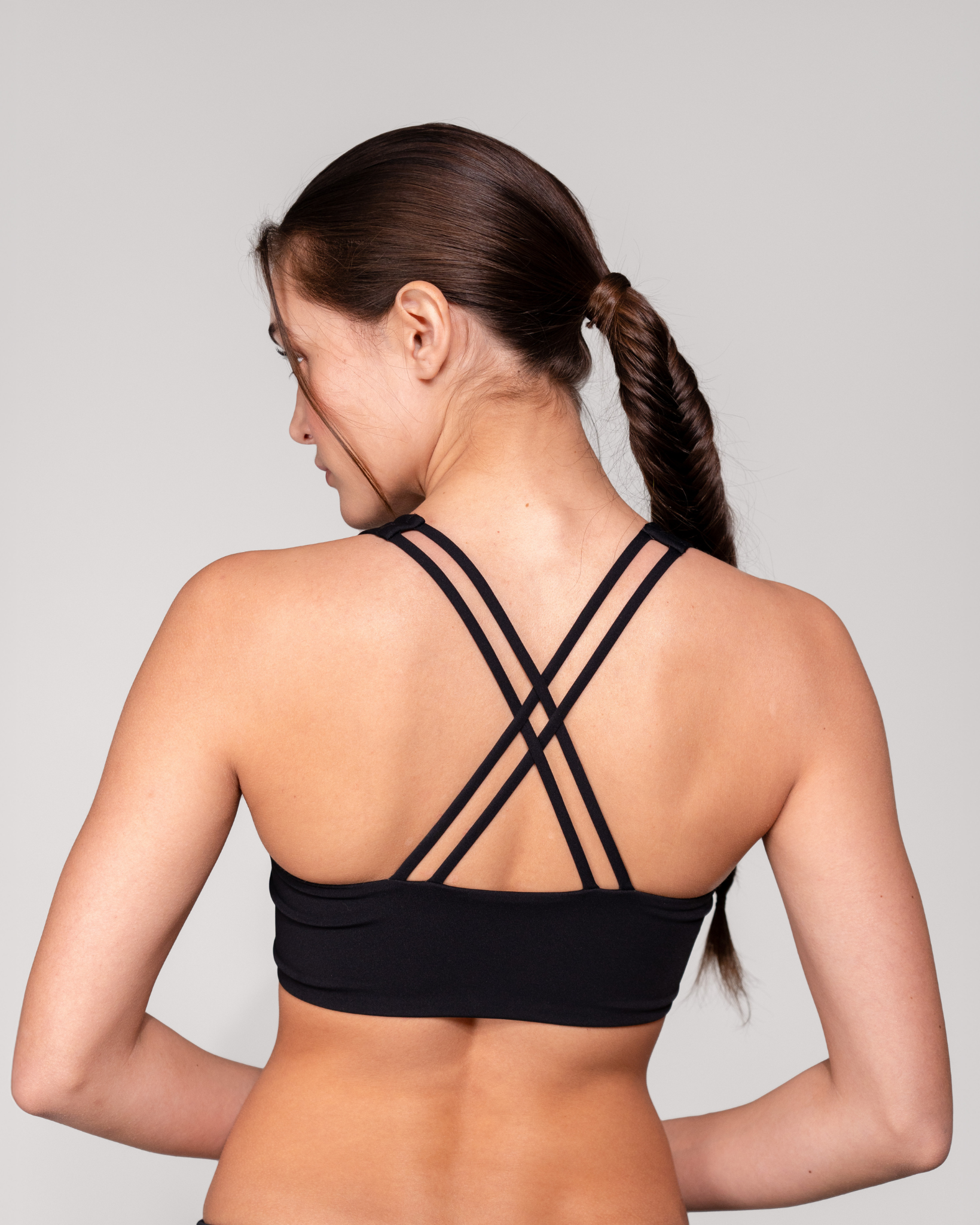 (Black)
