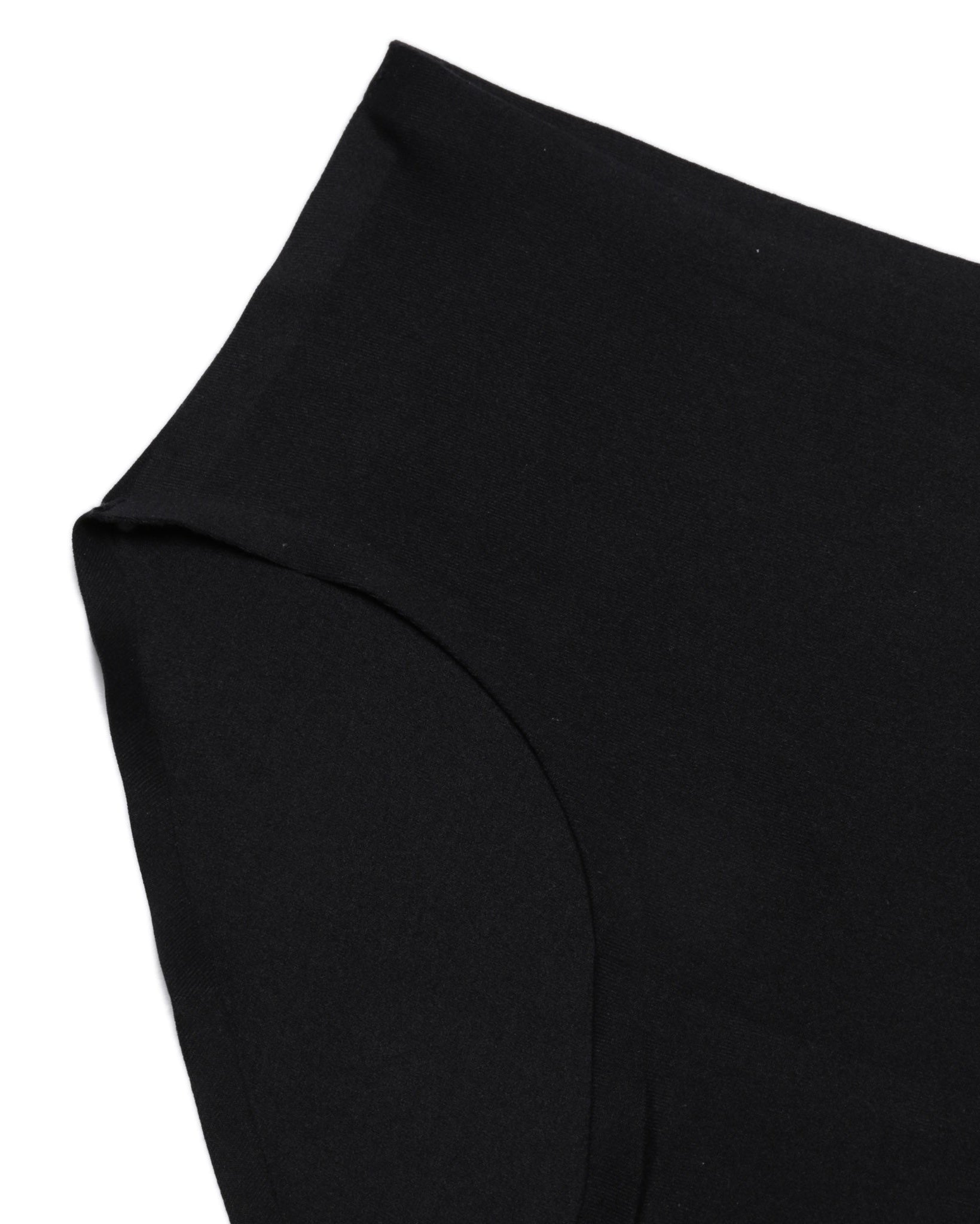 (Black)