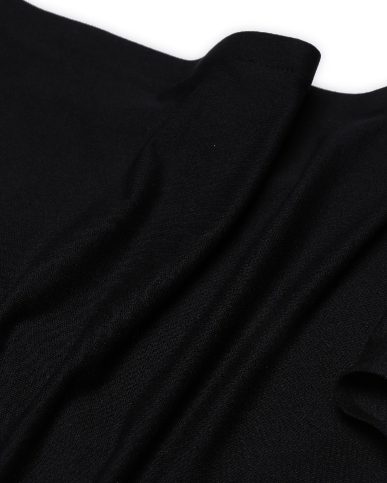 (Black)