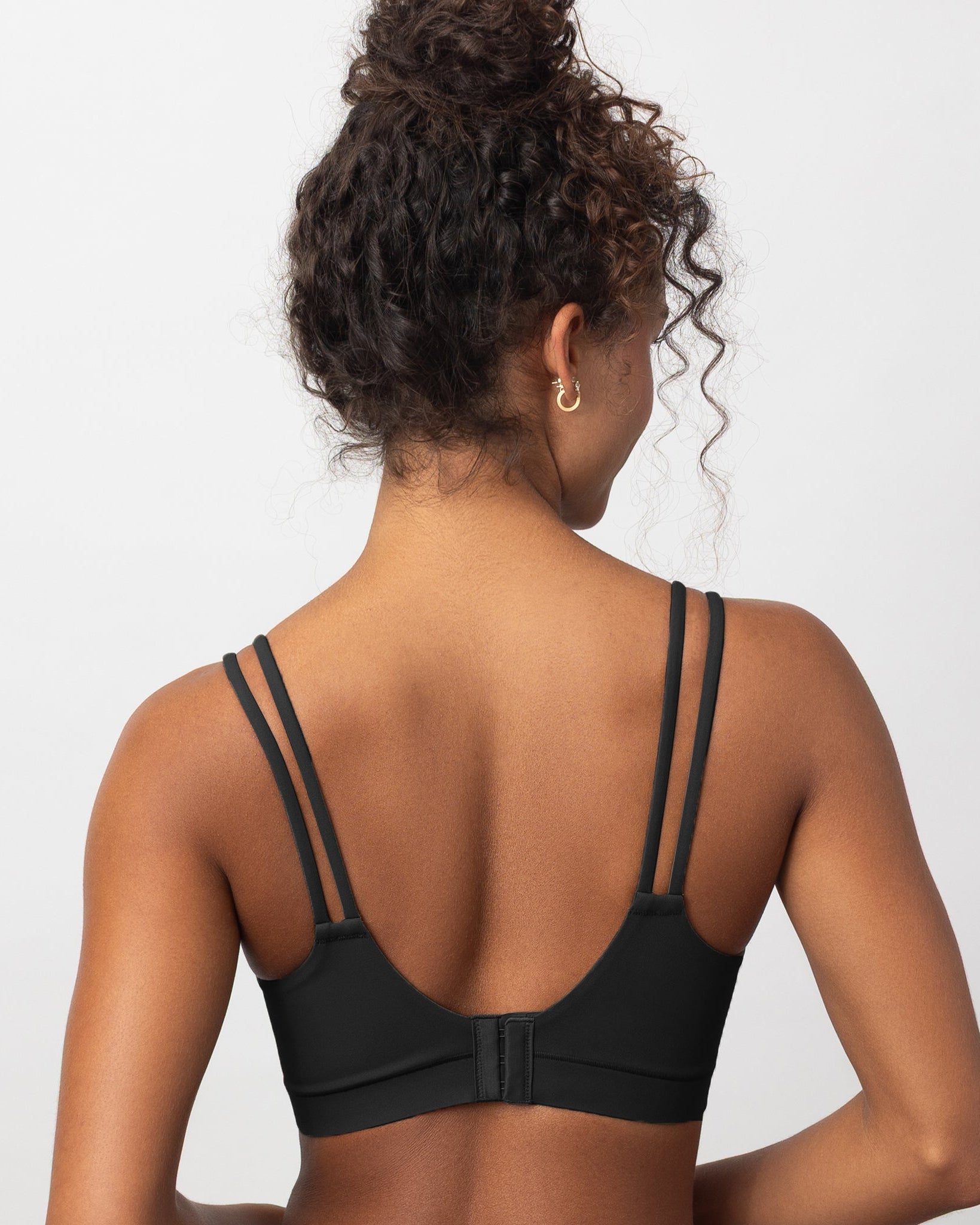 (Black)