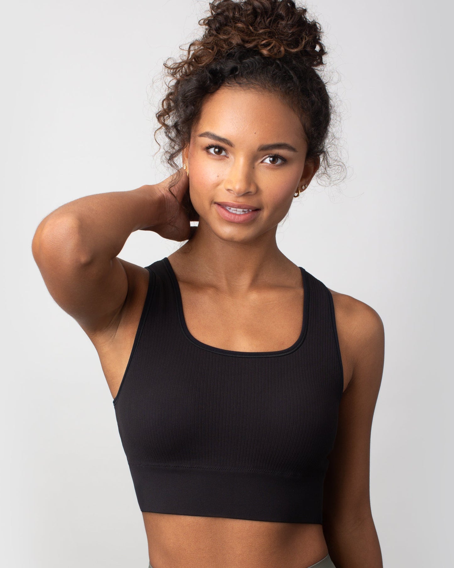 (Black)
