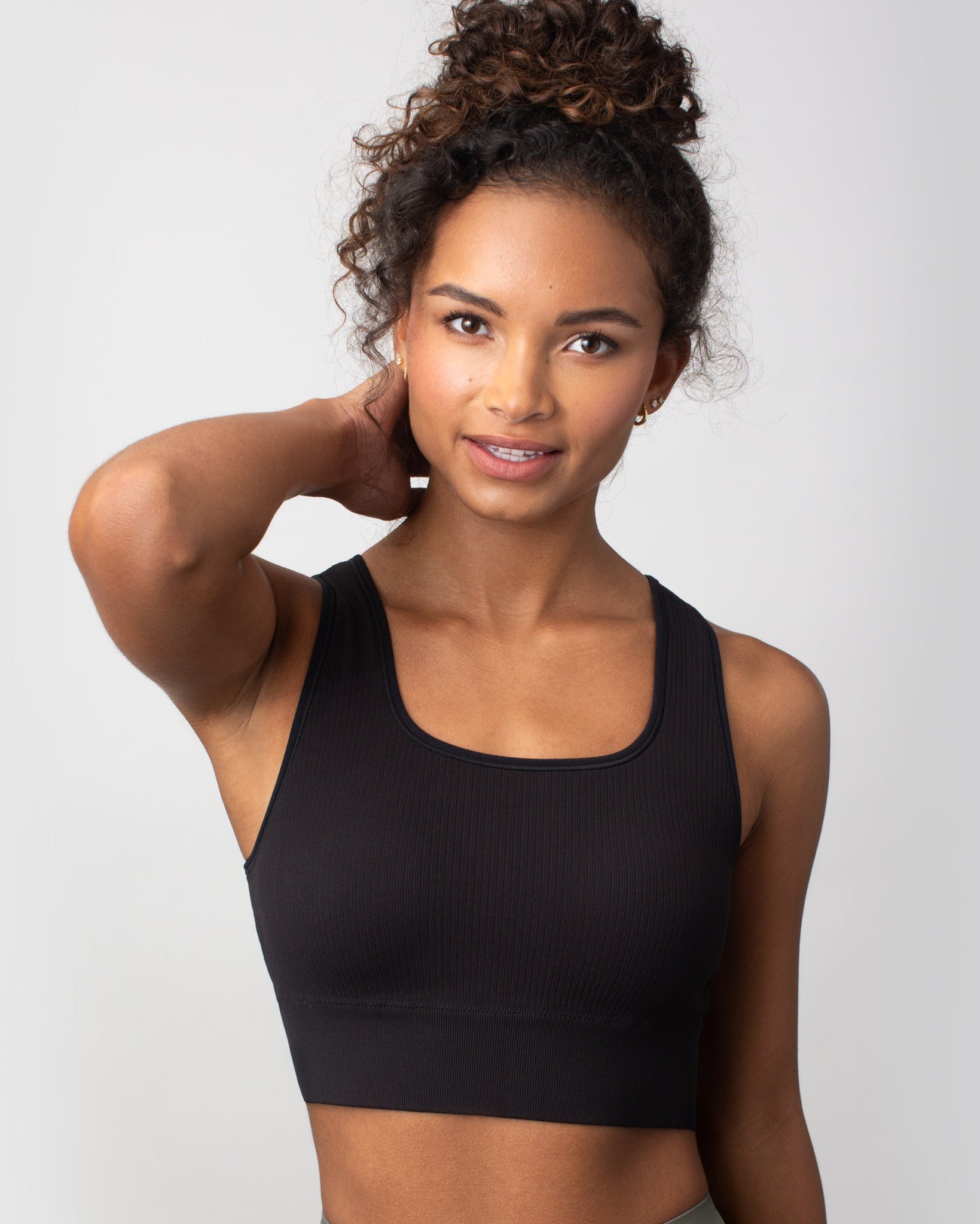(Black)