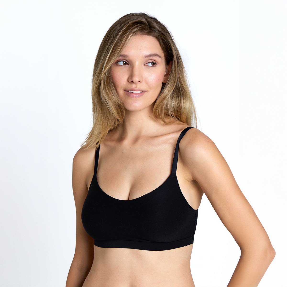 (Black)