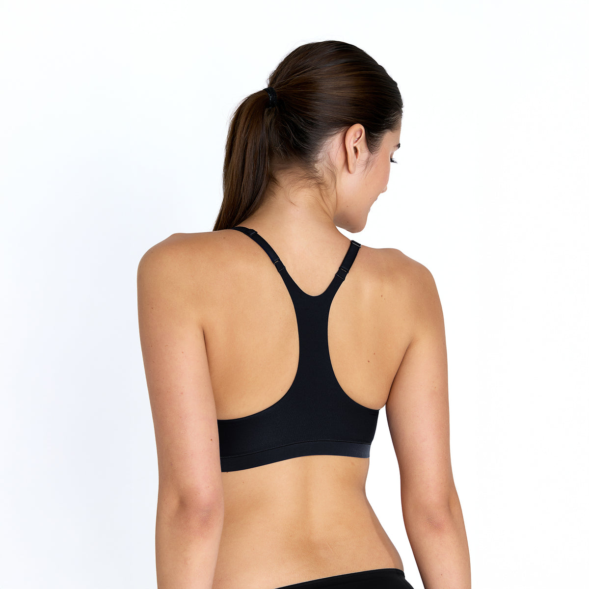 (Black)