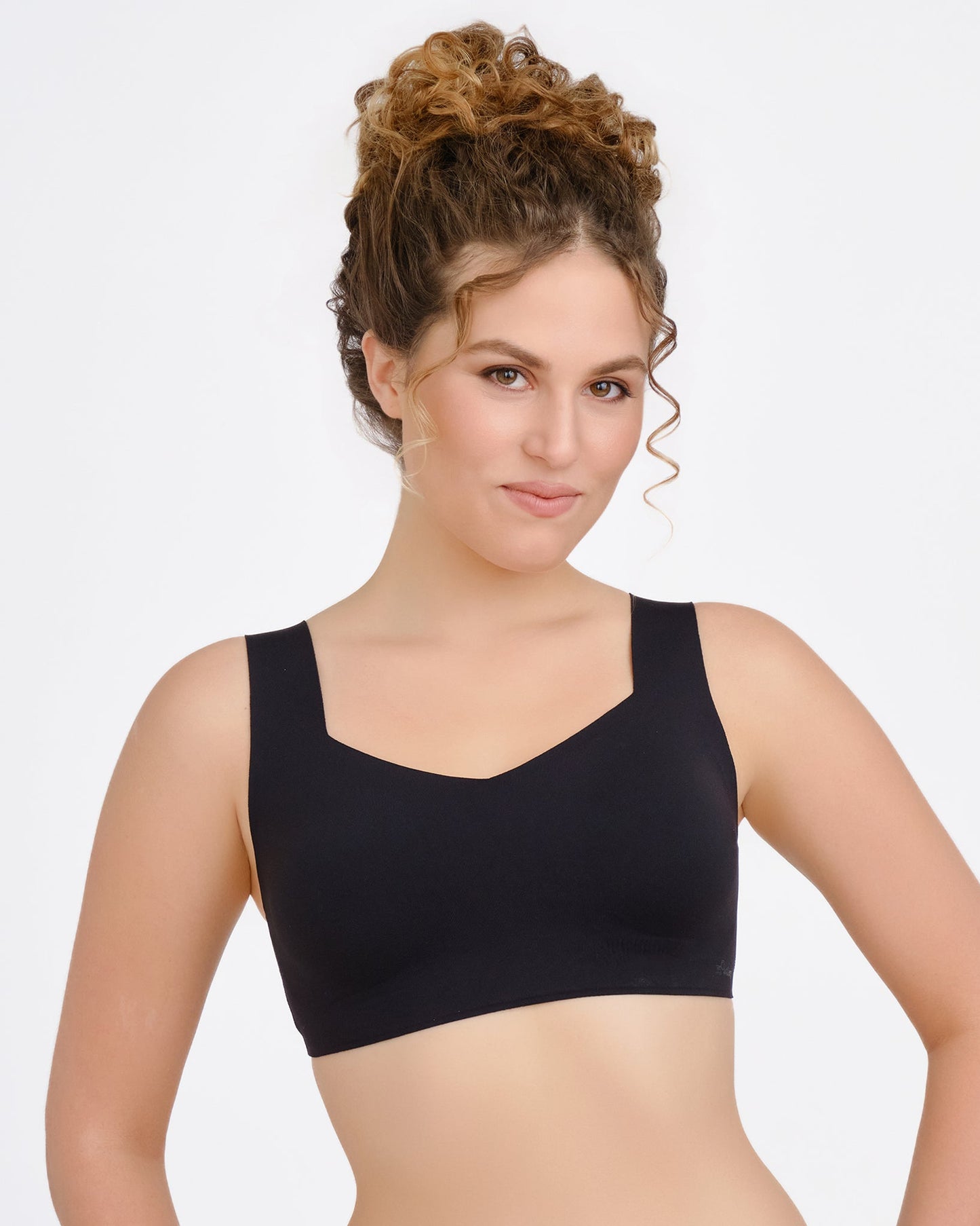 (Black)