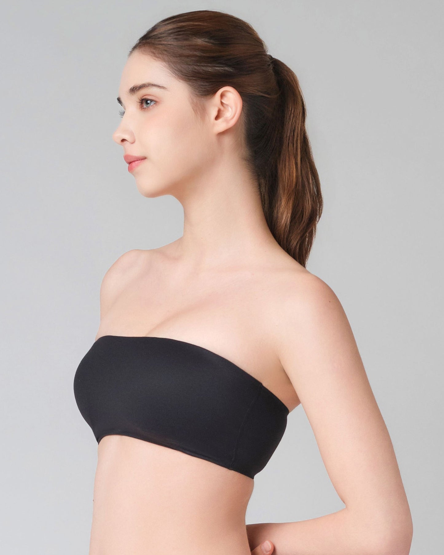 (Black)